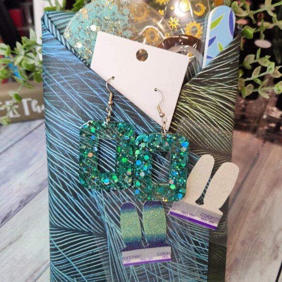 Blind Date with a Mani Bundle - Picture 2 of 7